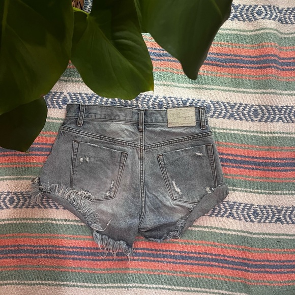 One Teaspoon Shorts - Picture 3 of 6